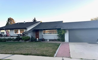 115 Chaucer Dr, Salinas, CA 93901