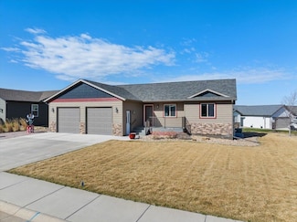 2202 Conifer Loop, Belle Fourche, SD 57717