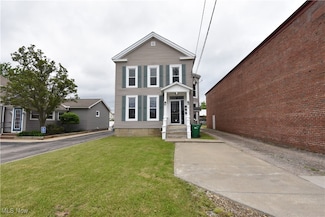 70 N Chestnut St, Jefferson, OH 44047
