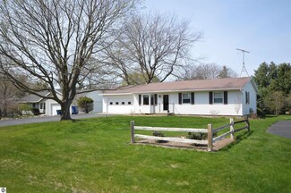 3192 Day Dr, Traverse City, MI 49684