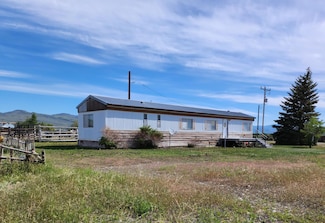 66 Lakeview Dr, Carey, ID 83320