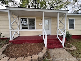 226 Fountainhead Ln, Fayetteville, NC 28301