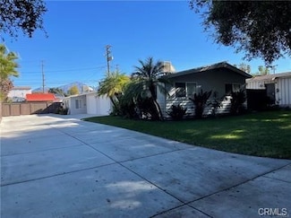325 La Paloma St, Redlands, CA 92373