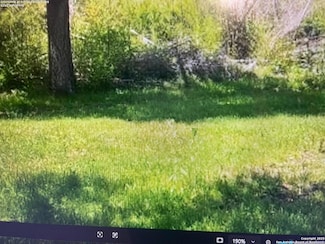 320 W Park St, Fredericksburg, TX 78624