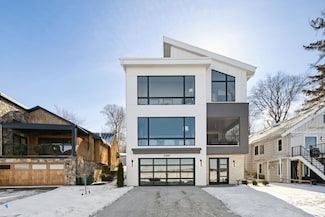 3359 Crystal Bay Rd, Wayzata, MN 55391