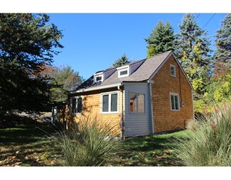 307 Concord St, Gloucester, MA 01930