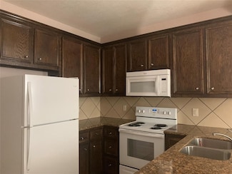 13742 Eagle Pass St, Houston, TX 77015