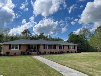 312 Nottingham Rd, Clinton, SC 29325