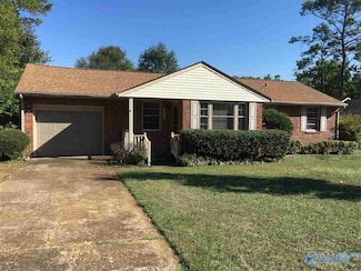 7204 Chadwell Rd SW, Huntsville, AL 35802