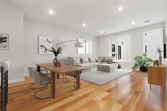 267 Old Colony Ave Unit 413, Boston, MA 02127
