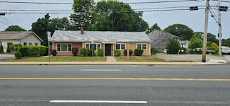 837 Post Rd, Warwick, RI 02888