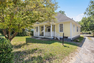 321 Head St, Paris, TN 38242