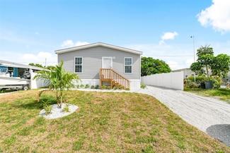 6989 SE Ridgeway Terrace, Hobe Sound, FL 33455
