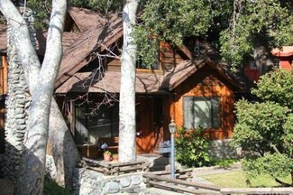 28 Oak Grove Ave, Mount Baldy, CA 91759