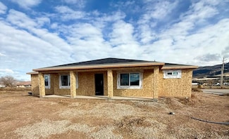 985 E Winchester Dr, Enoch, UT 84721