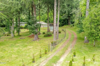 41 N Echo Mountain Rd, Otis, OR 97368