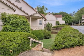 203 Bridge Ln SE, Smyrna, GA 30082