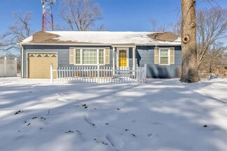 1202 NE 67th Place, Kansas City, MO 64118