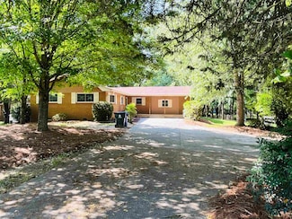 340 Bates Ave, Fayetteville, GA 30215