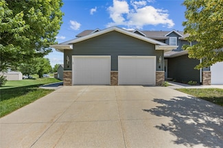 3840 37th Ave SW Unit F, Cedar Rapids, IA 52404
