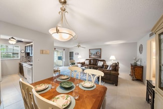 1402 High Point Way SW Unit B, Delray Beach, FL 33445