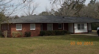 181 Broad St, Cottonwood, AL 36320