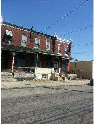 21 N 42nd St, Philadelphia, PA 19104