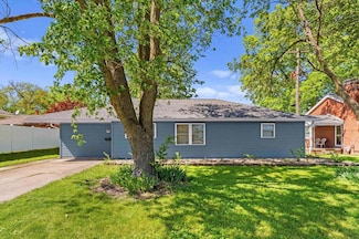 113 Brand Ave, Red Bud, IL 62278
