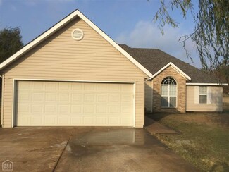 13341 Dixie Ln, Trumann, AR 72472