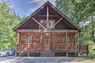 1118 Ski View Ln, Sevierville, TN 37876