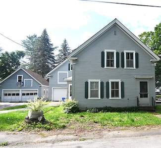 12 Preble St, Bingham, ME 04920
