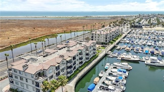 4167 Warner Ave Unit 102, Huntington Beach, CA 92649