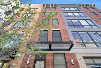 209-211 Hackensack Plank Rd Unit 5A, Weehawken, NJ 07086