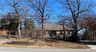 4809 Quivira Dr, Shawnee, KS 66216