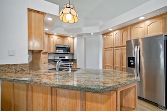 5261 Hubbert St, Oceanside, CA 92056