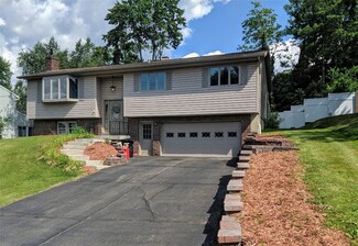 7 W Glann Rd, Apalachin, NY 13732