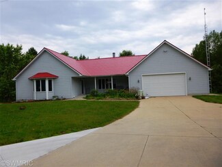 18817 Stonehouse Rd, Hersey, MI 49639