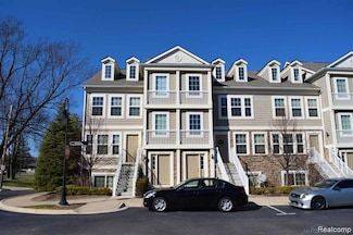 1077 Foxboro Unit 26, Troy, MI 48083