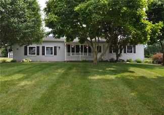39 Cape Cod Way, Rochester, NY 14623