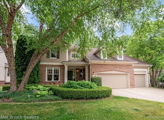 6144 Strawberry Cir, Commerce Township, MI 48382