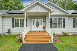 10402 Freewelcome Ln, Dutton, VA 23050