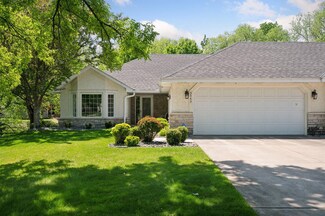 5545 Fenway Ct, Saint Paul, MN 55110