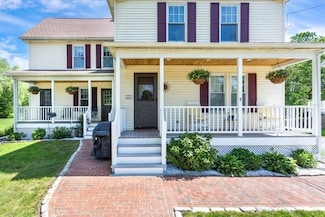 134 Peck St Unit 1, Franklin, MA 02038
