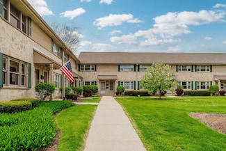 4873 N Santa Monica Blvd Unit 4873, Milwaukee, WI 53217