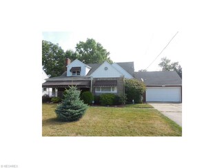 105 S Schenley Ave, Youngstown, OH 44509