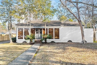 4621 Sweetbriar St, Baton Rouge, LA 70808