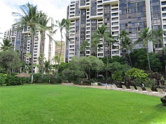 501 Hahaione St Unit 1/17H, Honolulu, HI 96825