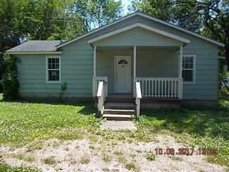 721 Cole St, Adrian, MO 64720