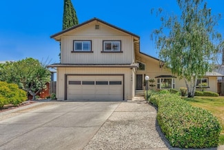 780 Carignane Dr, Gilroy, CA 95020