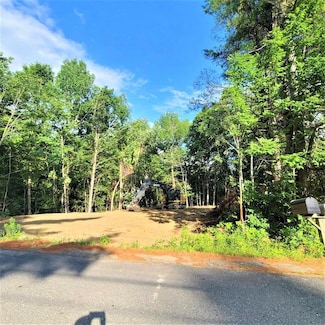 004 Titcomb Hill Rd, Farmington, ME 04938